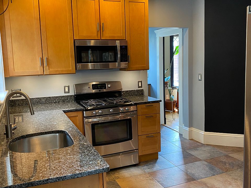 1st image of 68 Fremont St #2