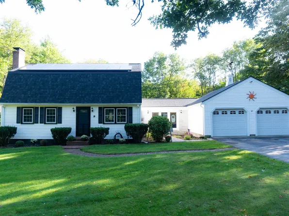 9 Holt Road, Wilton, NH 03086