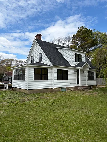 226 Gillette Ave Photo 1