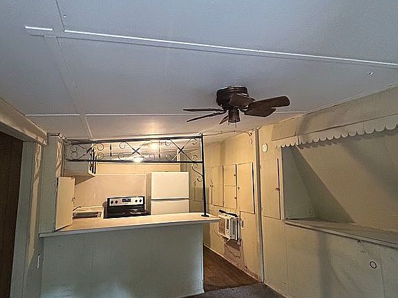 5th image of 416 Clemson St