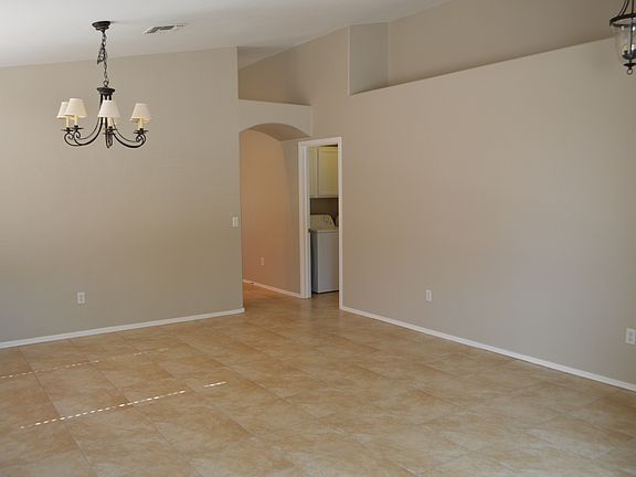 3rd image of 5851 E Chaucers Dr