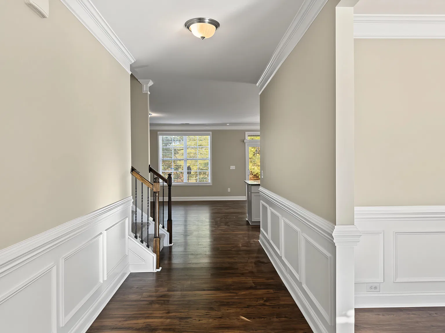 5 bed, 2724 sqft, $3,100 — Photo 4