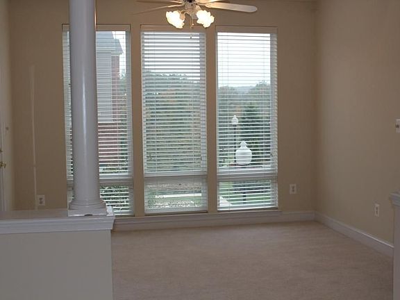 5th image of 13890 Chelmsford Dr APT 212