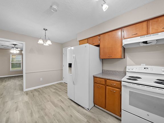 Kitchen and Breakfast Room.
