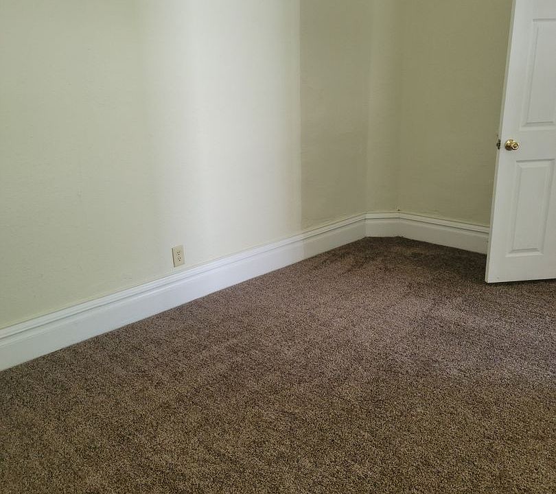 South 11th Duplex 2431 S 11th St Saint Joseph MO Zillow