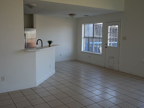 4th image of 5104 Welbeck Ct