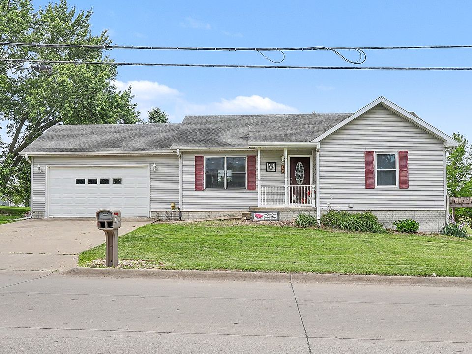 1st image of 304 15th Ave E