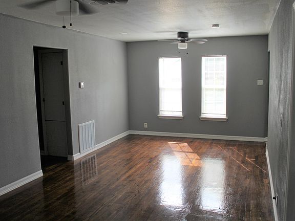Living Room- Facing backyard