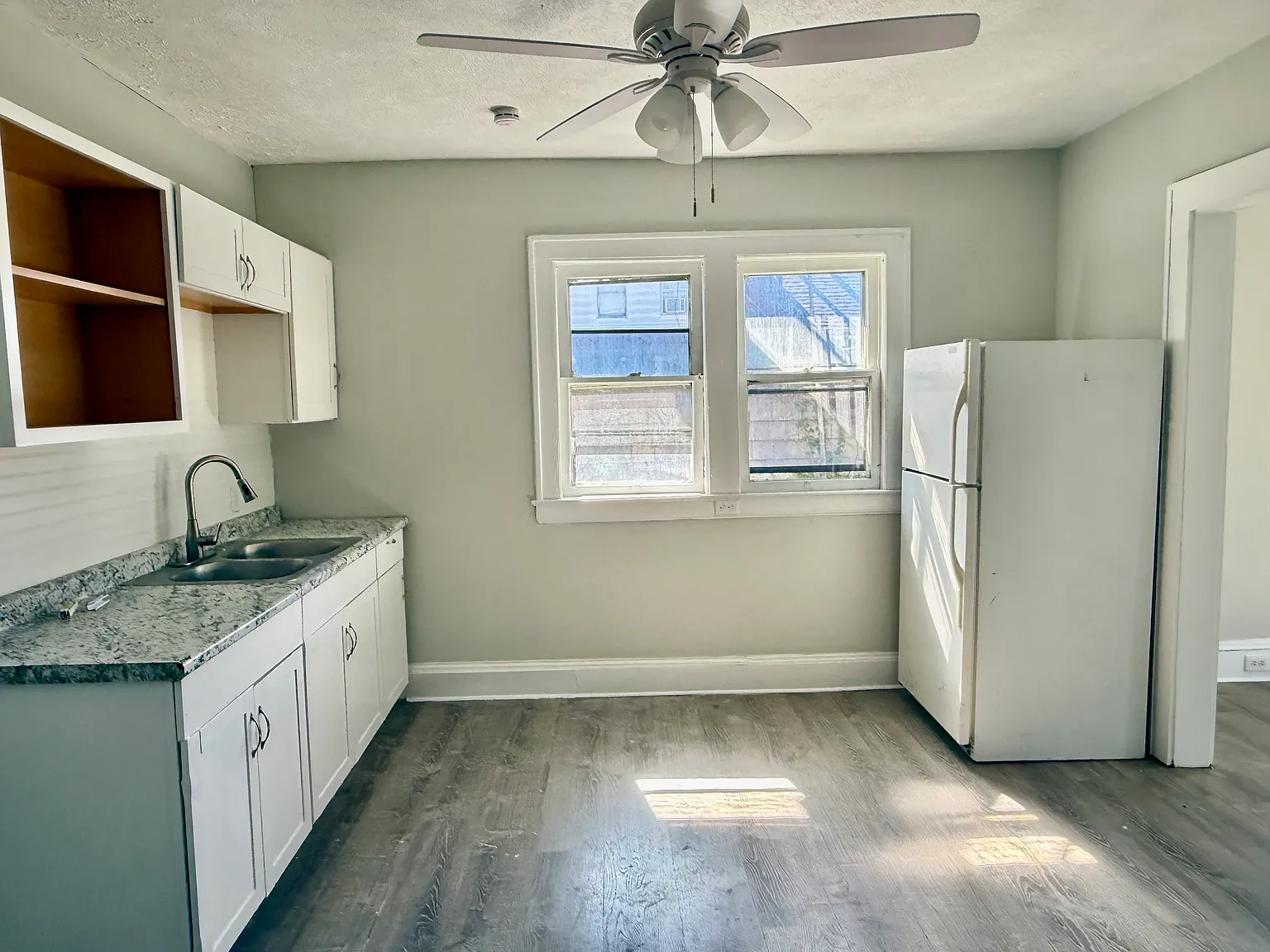2 bed, $875 — Photo 3