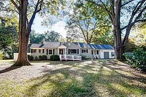 425 Rehobeth Rd Photo 1