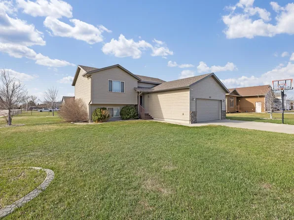 631 Airway Ct, Box Elder, SD 57719