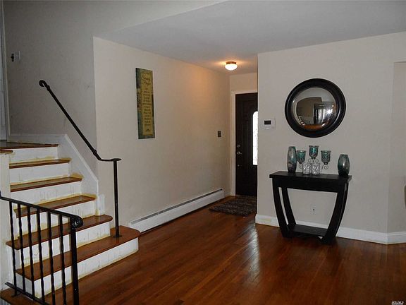 2nd image of 461 Goodrich Ave