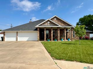 704 Providence Cir, Clovis, NM 88101