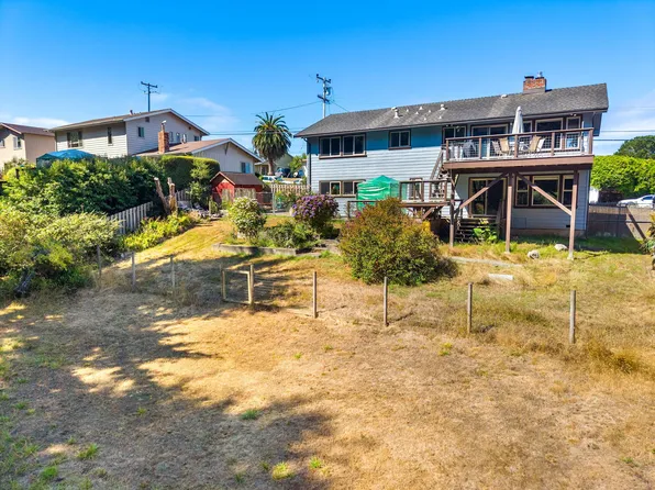 6829 Bret Harte Ln, Eureka, CA 95503