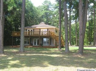 106 Hidden Dr, Scottsboro, AL 35769