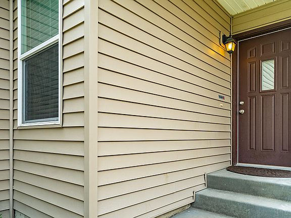 4th image of 519 W Grange Ave
