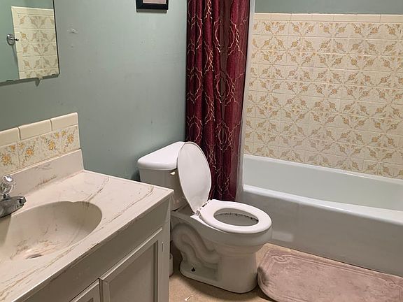 5th image of 1614 Live Oak Pl