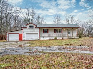784 Fox Creek Rd, Crossville, TN 38571