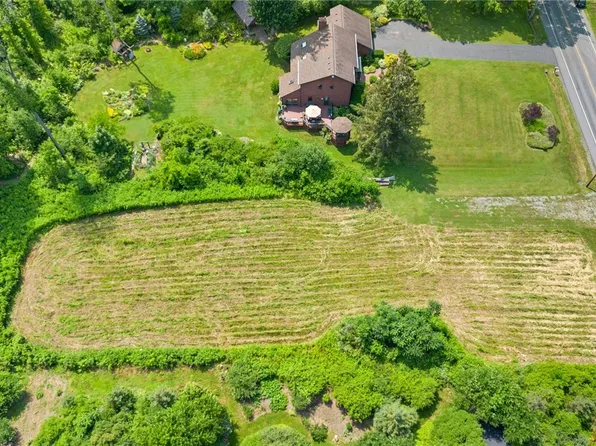 1151 Ogden Parma Town Line Rd #4, Spencerport, NY 14559