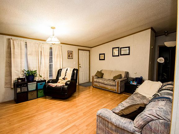 4th image of 1064 Cloverlea Ln