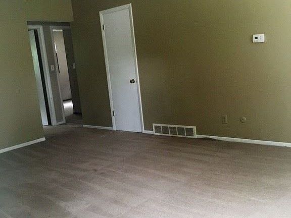 2nd image of 3648 Kalamazoo Ave SE