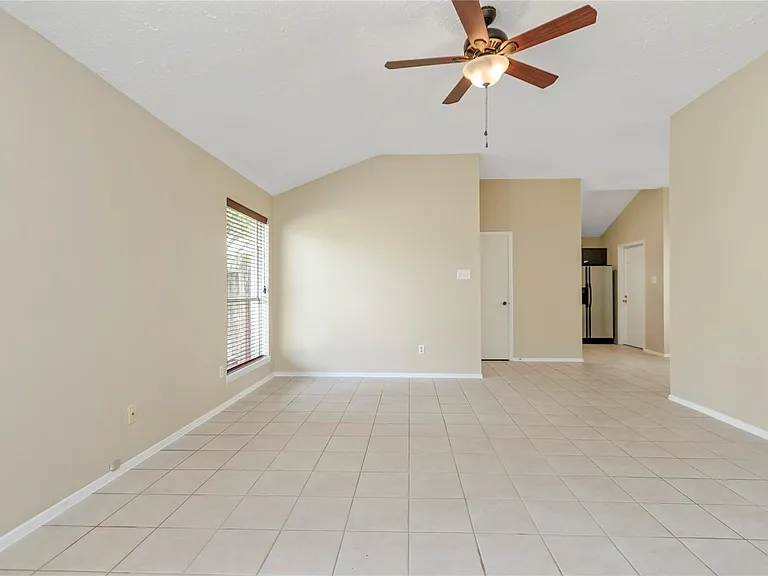 6903 Foxmont Ln — Photo 16