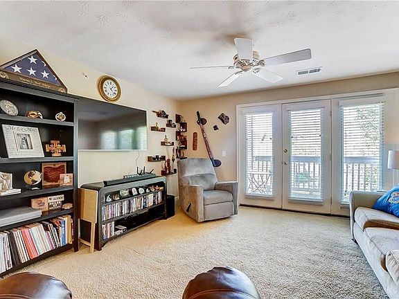 4th image of 1720 Waterstone Blvd