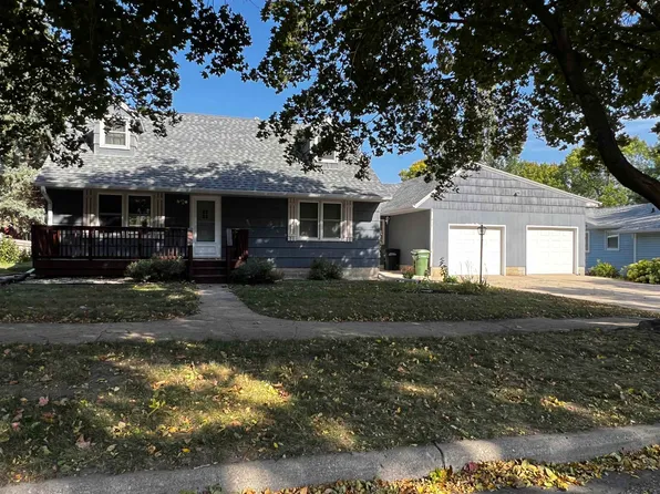 928 2nd St NE, Sibley, IA 51249