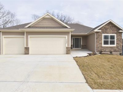 7405 NW Forest Lakes Dr, Parkville, MO, 64152