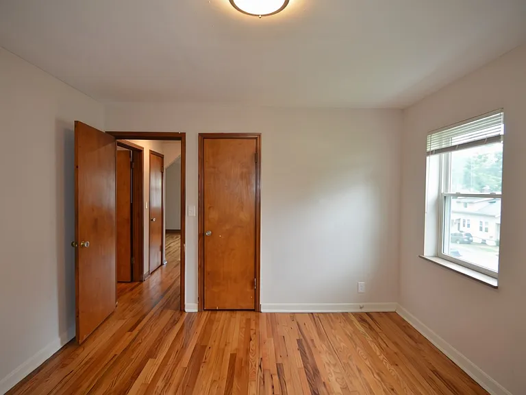 6834 Park Ave — Photo 8