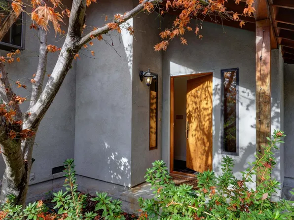 23484 Saint Andrews Ct, Auburn, CA 95602