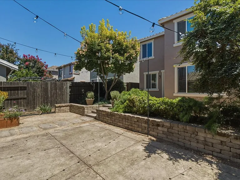 3169 Parkham Dr — Photo 38