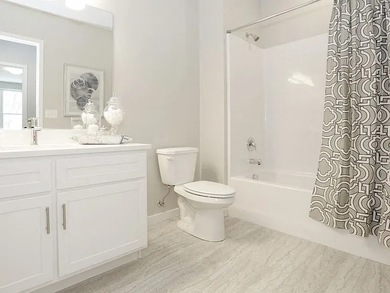 Master Bathroom - 1 Bedroom + Den (Unit B)