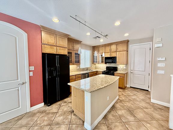 3rd image of 2351 Aragon Canyon St