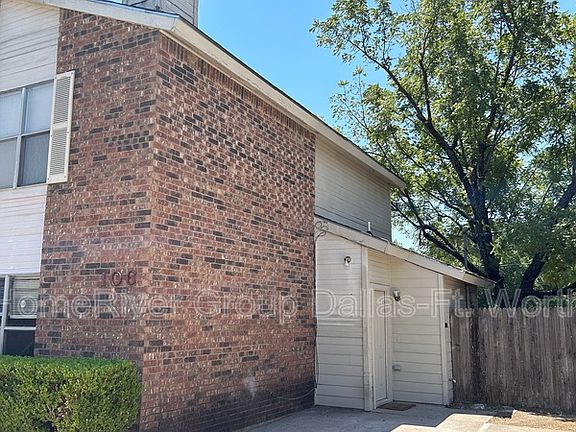 2nd image of 106 Country Bend Dr