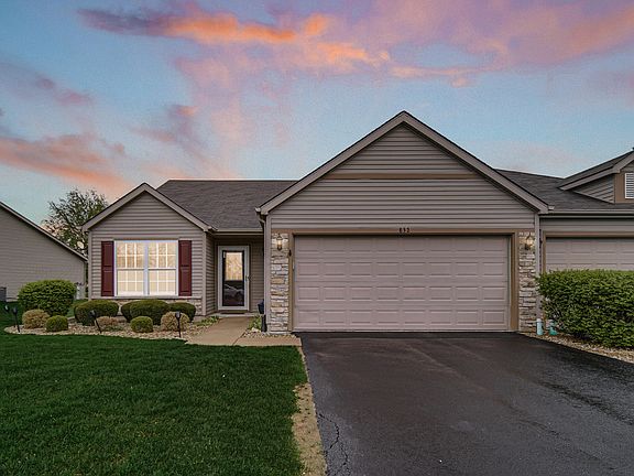 2nd image of 832 Flagstone Dr