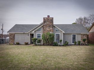 6562 Lake Valley Dr, Memphis, TN 38141