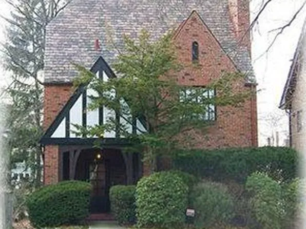 1228 Bellerock St, Pittsburgh, PA 15217