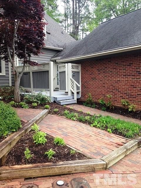 2nd image of 7510 Wellesley Park S