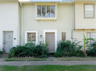 6551 S Briar Bayou Dr, Houston, TX 77072