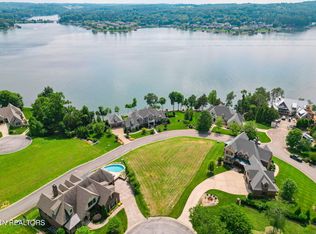 1285 Castaway Ln, Lenoir City, TN 37772
