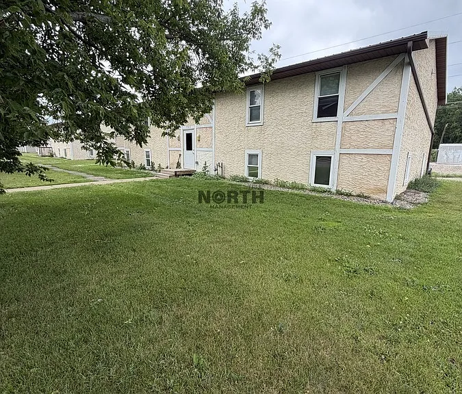 1717 Nokomis St — Photo 23