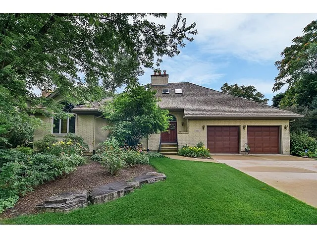 443 Stagecoach Ct photo 1