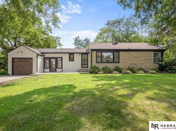 2240 S 50th St, Lincoln, NE 68506