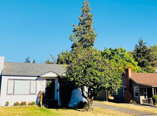 631 W Union St, Roseburg, OR 97471
