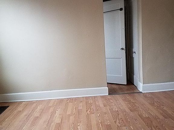 5th image of 410 Berry St #1R