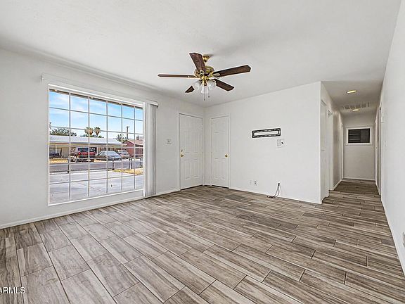 5th image of 3817 W SHERIDAN Street