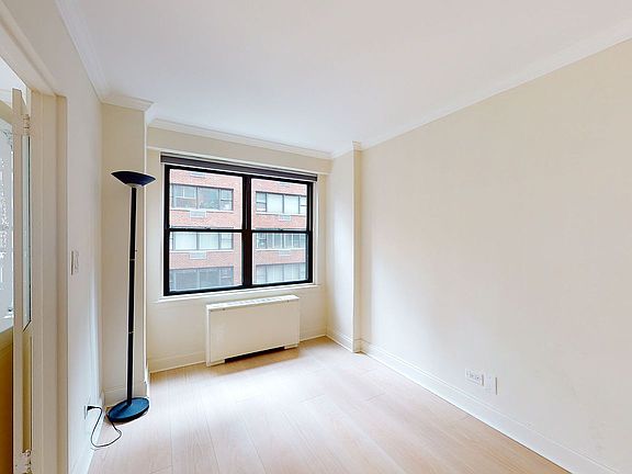 5th image of 301 E 64th St APT 3L