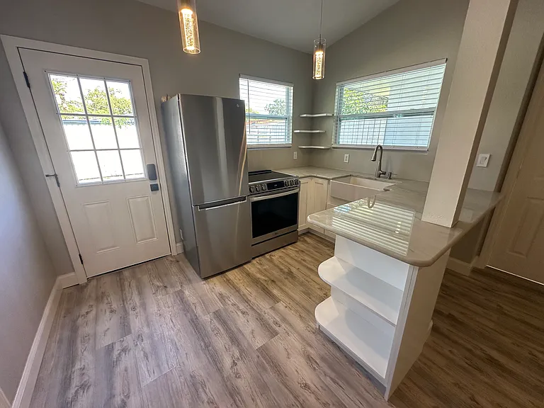 2210 S Euclid Cir #B — Photo 24