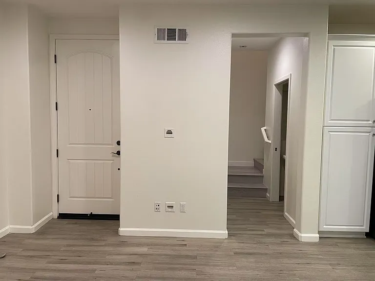 563 S Casita St — Photo 12
